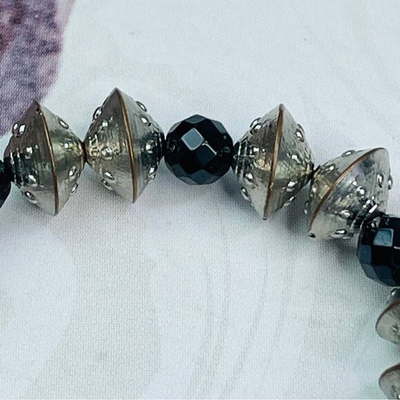 Beaded Bracelet Blue Silver Colors - Picture 5 of 7